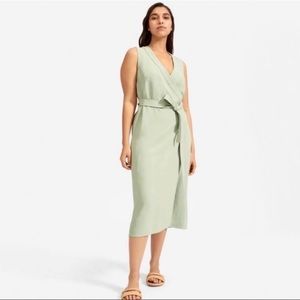 Everlane GoWeave wrap dress in green